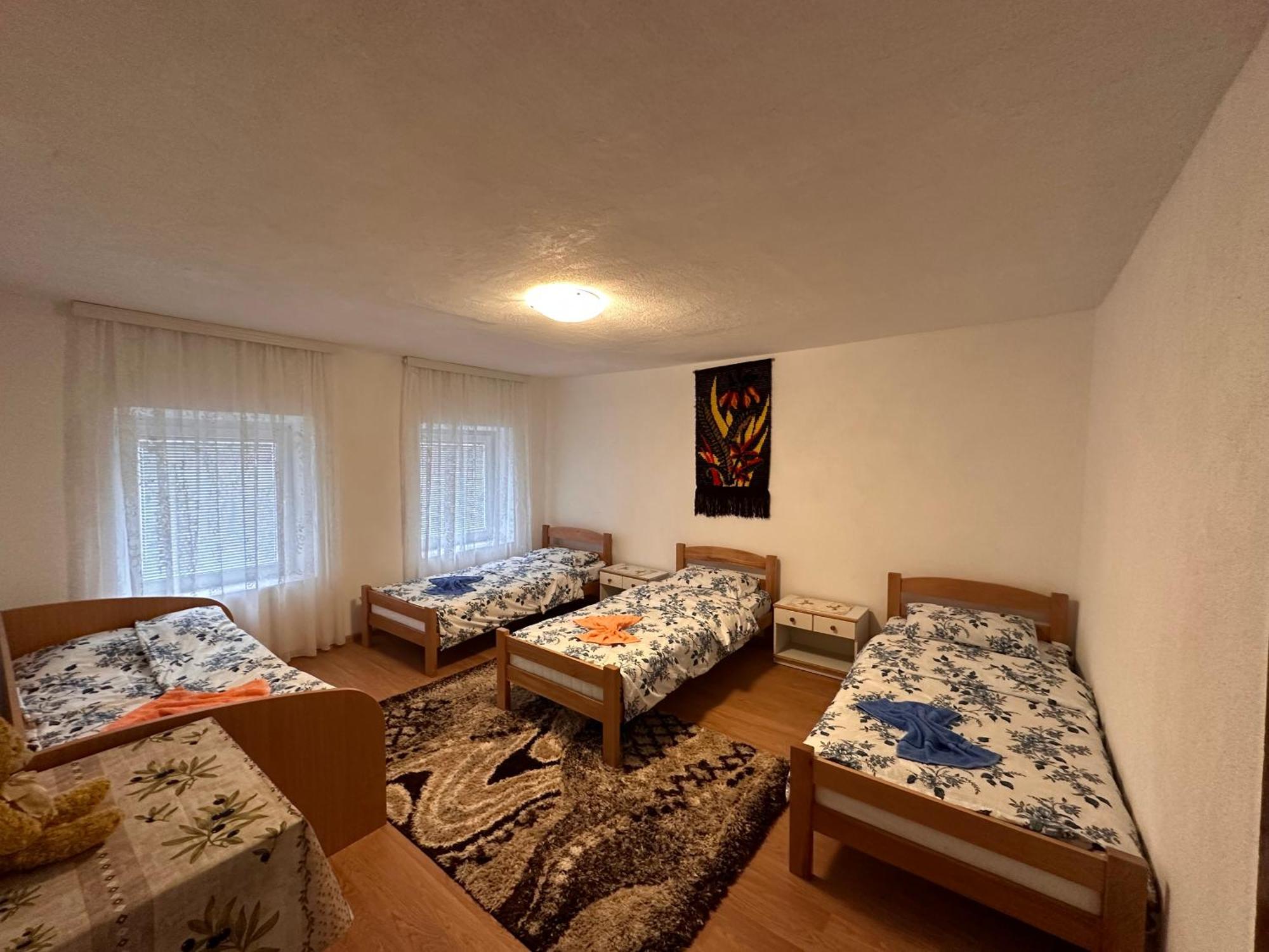 Guest House Guri Vusanje Екстер'єр фото