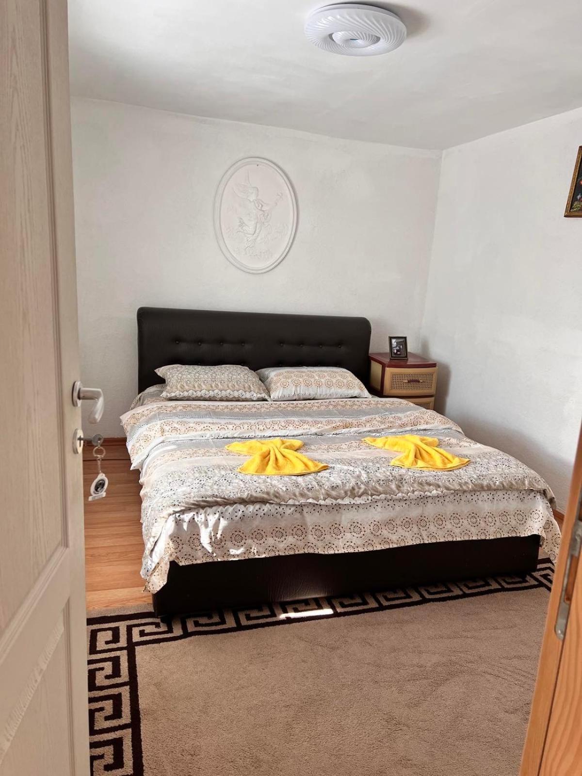 Guest House Guri Vusanje Екстер'єр фото