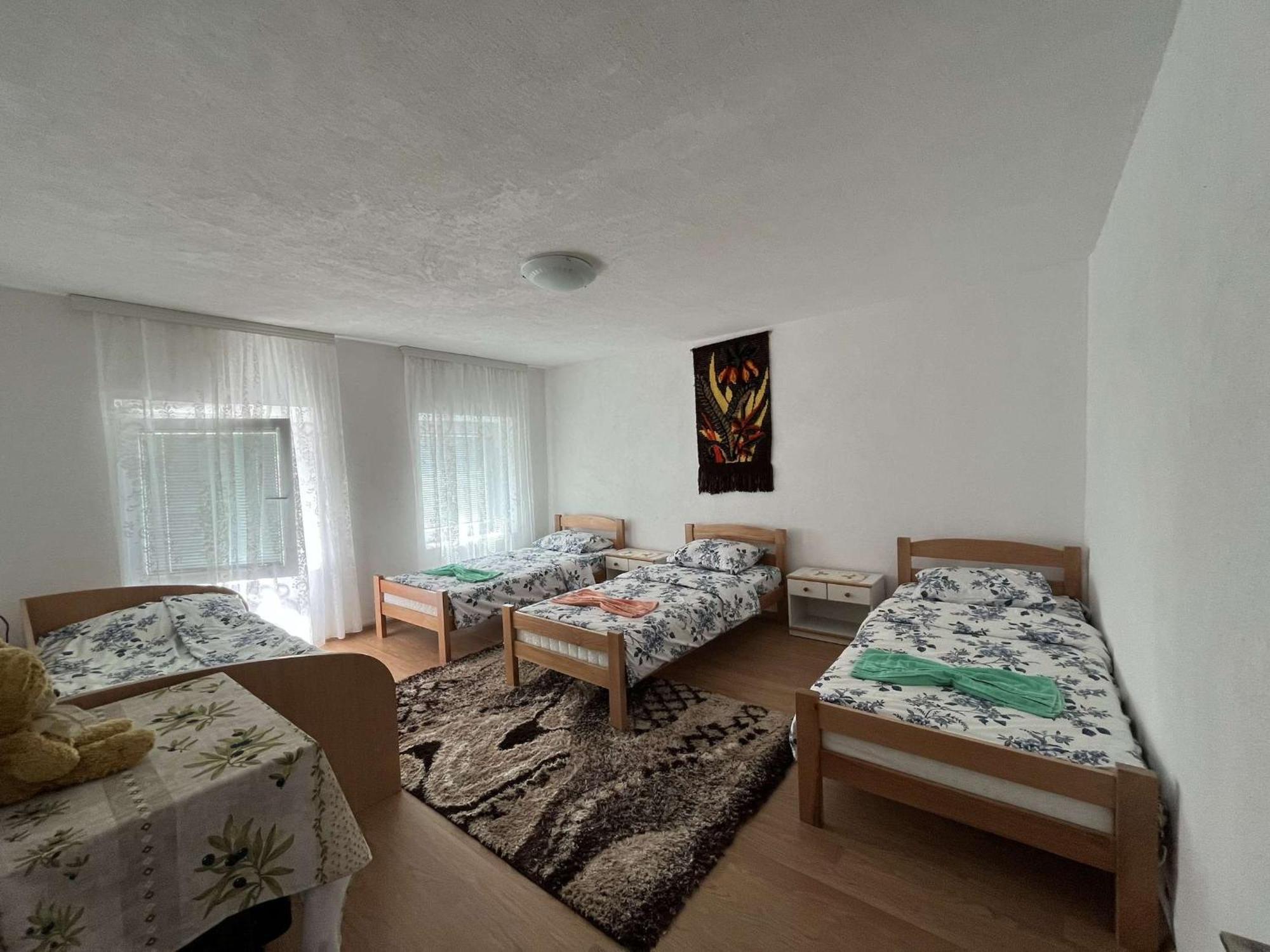 Guest House Guri Vusanje Екстер'єр фото
