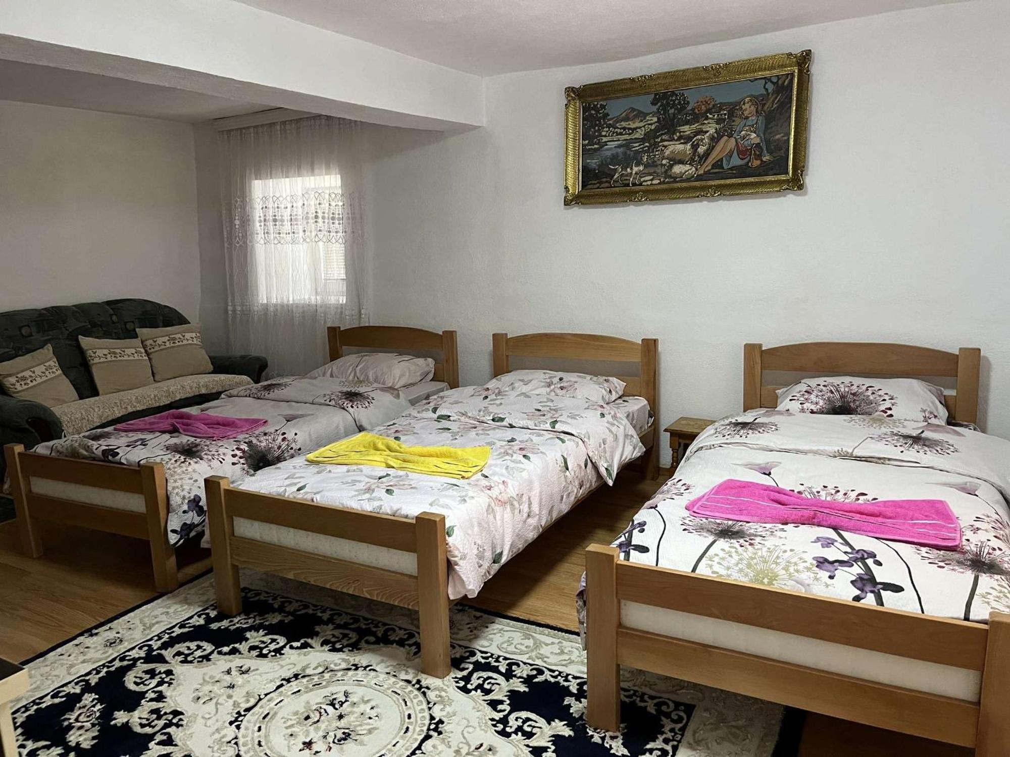 Guest House Guri Vusanje Екстер'єр фото