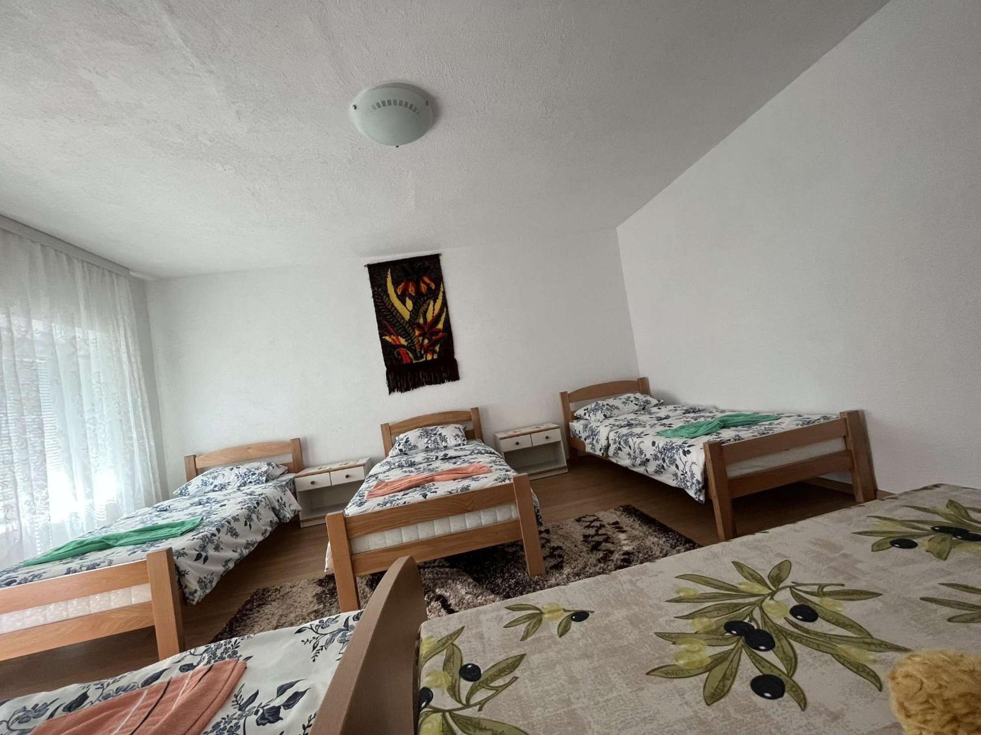 Guest House Guri Vusanje Екстер'єр фото